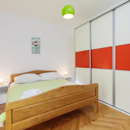 Amigo Comfort Апартаменты *